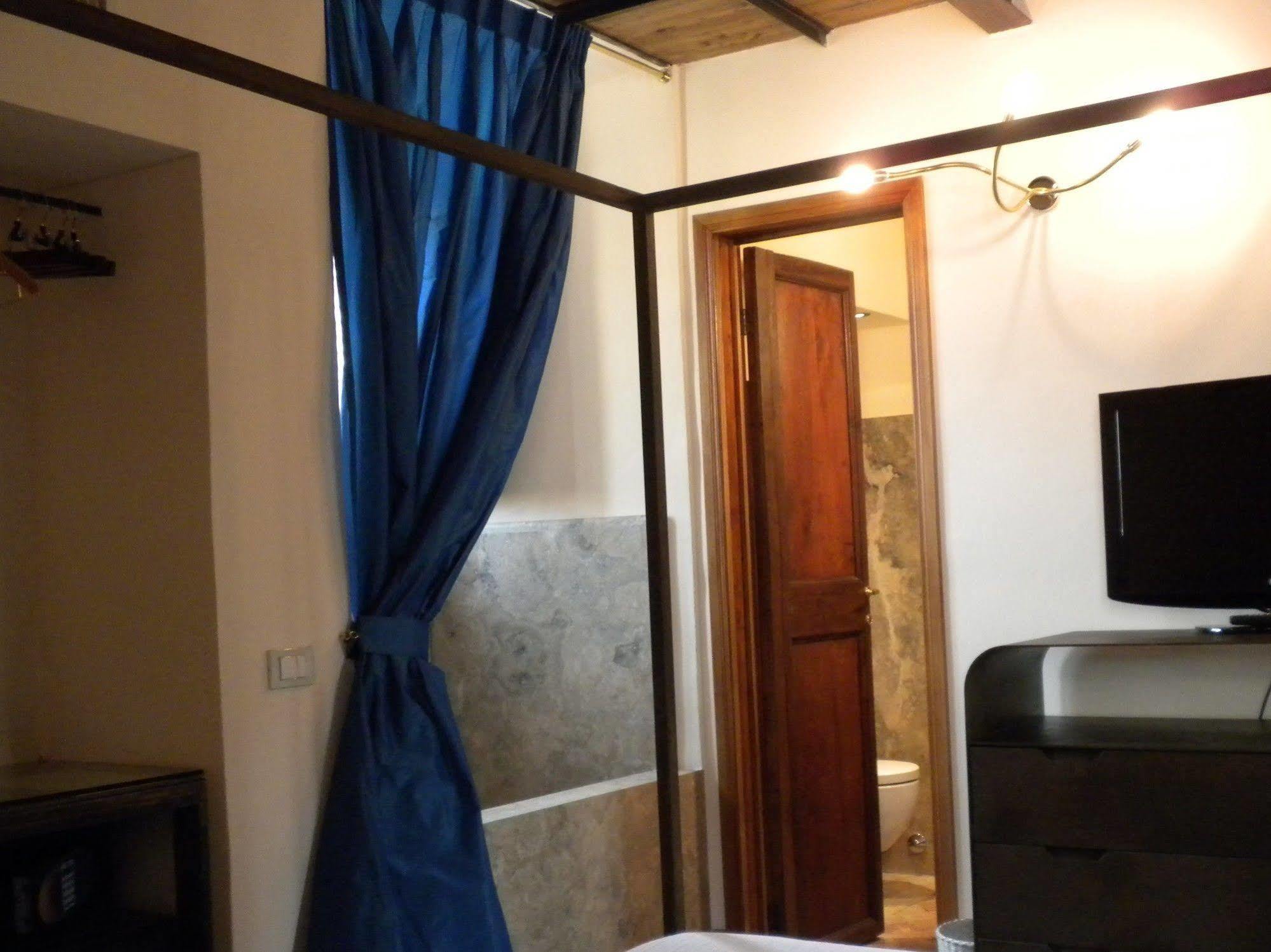 Couette-café Residenza Torre Colonna 4*